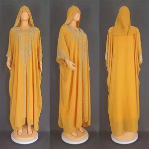 Mode Abaya élégante brodée avec capuche – Style luxe oriental