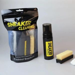 Kit de nettoyage pour chaussures en mousse sans eau pour baskets 150 ml Nettoyage de baskets blanches avec brosse à chaussures, serviette pour chaussures blanches, chaussures de basket, cuir, bottes, etc. 150 ml