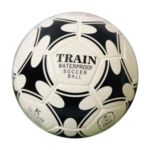 Ballon de Football Très Résistant – Haute Qualité, Durable et Performance Optimale