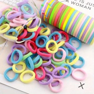 100 élastiques à cheveux pour femmes et filles - couleurs assorties - scrunchies élastiques pour queue de cheveux, adaptés à toutes les coiffures