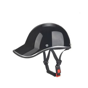 Casques de moto, casques de vélo, casques demi-visière pour VTT