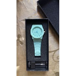Montre analogique en polycarbonate/silicone vert menthe ornée de chiffres arabes orientaux 