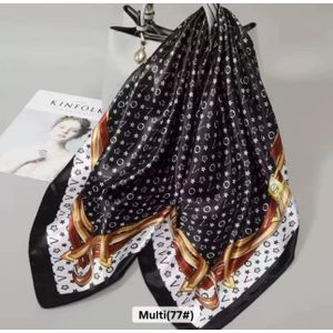 Foulard Carré Satiné Femme – Motif Chaînes & Léopard – Élégant, Doux et Polyvalent