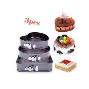 Lot de trois moules à gâteau: ronde, carrée, forme de coeur