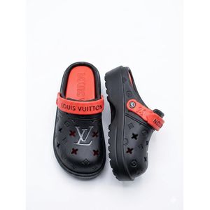 Mules de Style Sabots "Fashion Luxe" noir et une touche rouge 