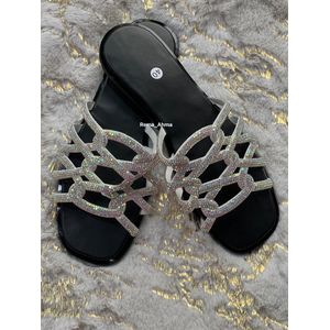 Sandales plates ornées de brides entrelacées serties de strass argentés fabrication locale - Pour Femme