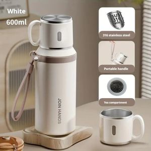 Mug isotherme portable de 600 ml pour le camping et les voyages, en acier inoxydable 316, avec couvercle filtrant - Blanc