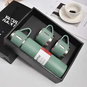 500ML 304 isolé tasse texture entreprise portable en acier inoxydable vide isolé bouteille cadeau ensemble - vert