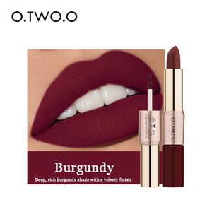 O.TWO.O 2 en 1 Rouge à lèvres mat & Rouge à lèvres liquide Bourgogne