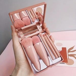 Ensemble de 5 pinceaux de maquillage format voyage, mini pinceaux de maquillage, kit de pinceaux cosmétiques complet avec étui et miroir