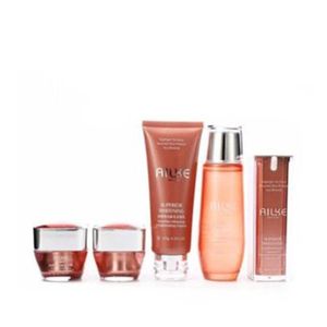 White Label Gamme ailke pack: 2 Crèmes  , Sérum ,Lotion et gel de douche - 320 gr