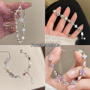 Ensemble de 4 Bracelets Femme Ton Argent – Charms Papillon, Ourson, Perles et Fleur Rose, Ajustables