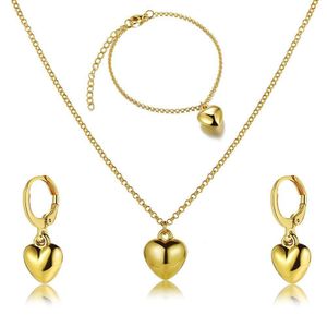 Ensemble de bijoux en forme de cœur Collier Plaqué Or Boucles d'oreilles Bracelet Accessoires pour femmes