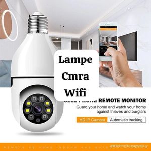 caméra de surveillance Wi-Fi se visse directement dans une douille d'ampoule standard (E27), facilitant ainsi son installation