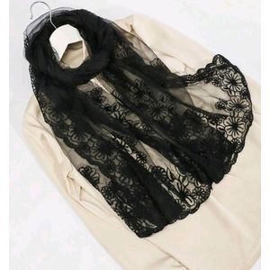 Foulard finition broderie fait main