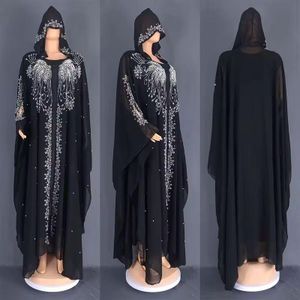Mode Abaya noire élégante brodée avec capuche – Style luxe oriental