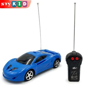 STY Enfants télécommande voiture de Sport jouet enfants télécommande voitures amusant pour l’âge 3+ ans (piles non incluses)