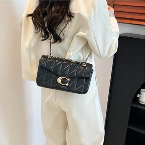 CALLIARA Sac à chaîne matelassé noir, sac à bandoulière avec logo C métallique, sac bandoulière de luxe pour femme