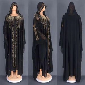 Mode Abaya noire élégante brodée avec capuche – Style luxe oriental