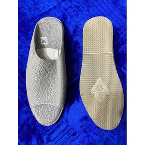 babouche marocaine pour enfant -style ouvert -couleur gris 