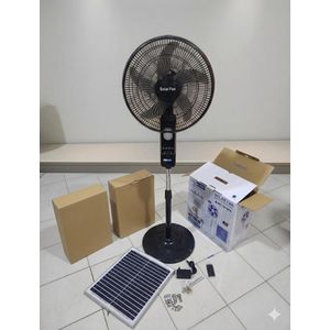 Ventilateur Solaire Rechargeable sur Pied - 18 Pouces - Avec Panneau Solaire, Télécommande et Port USB - Haute Autonomie plus de 8 heure de temps 
