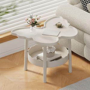 Table d'appoint en forme de papillon avec étagère de rangement - une table basse blanche, moderne et peu encombrante, dotée d'un plateau supérieur en forme de papillon et d'un plateau de rangement inférieur.