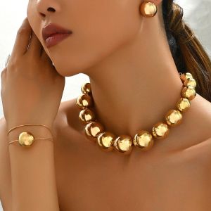 Ensemble de bijoux pour femmes Gold Ball: Collier, bracelet, boucles d'oreilles