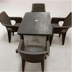 Ensemble table à manger plastique 4 chaises très solide et confortable 