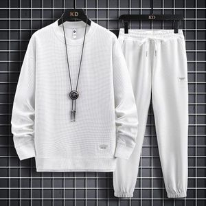 Survêtement Homme 2 Pièces Blanc à Motif Waffle Manches Longues et Patch à Logo Tenue Décontractée et Respirante