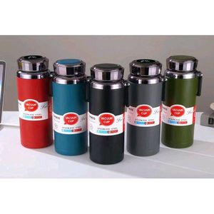 Mugs isotherme inox où bouteille d'eau 800ml.